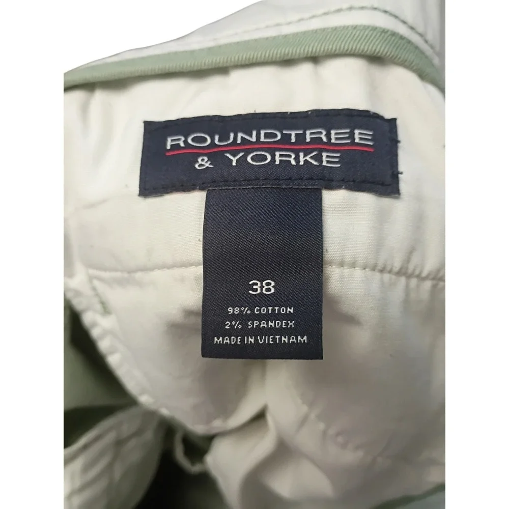 Roundtree & Yorke Mens Sage Green Flat Front Chino Shorts Size 38 Cotton Stretch
